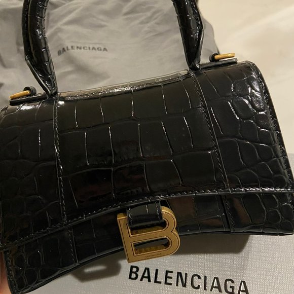 WOMEN'S HOURGLASS XS HANDBAG CROCODILE EMBOSSED IN BLACK - Picture 7 of 10